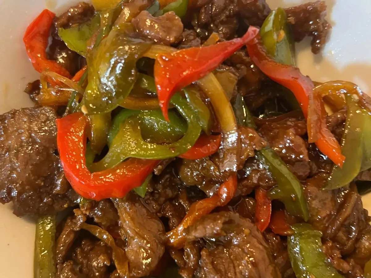 Bò xào kiểu Mông Cổ ảnh bìa